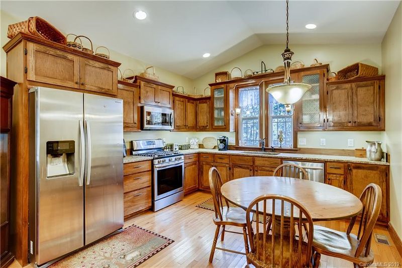 2011 Timber Ridge Rd, Monroe, NC 28112