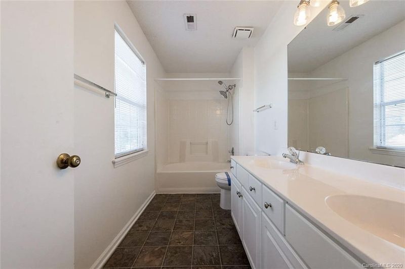 9107 Stone Abbey Pl, Charlotte, NC 28215