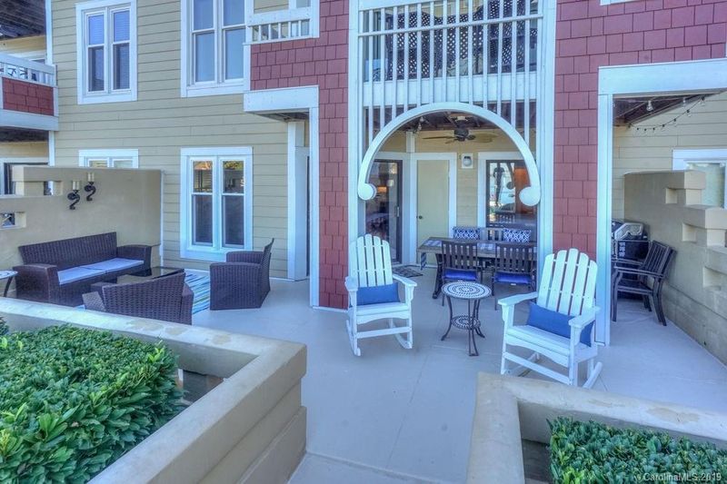 822 Southwest Dr #22, Davidson, NC 28036