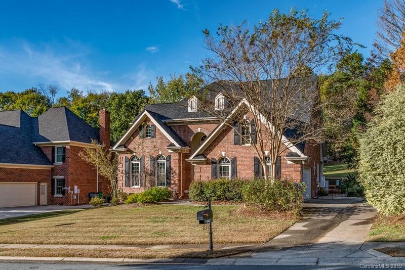 120 Sardis Pointe Rd, Charlotte, NC 28105