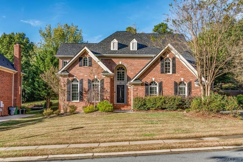 120 Sardis Pointe Rd, Charlotte, NC 28105