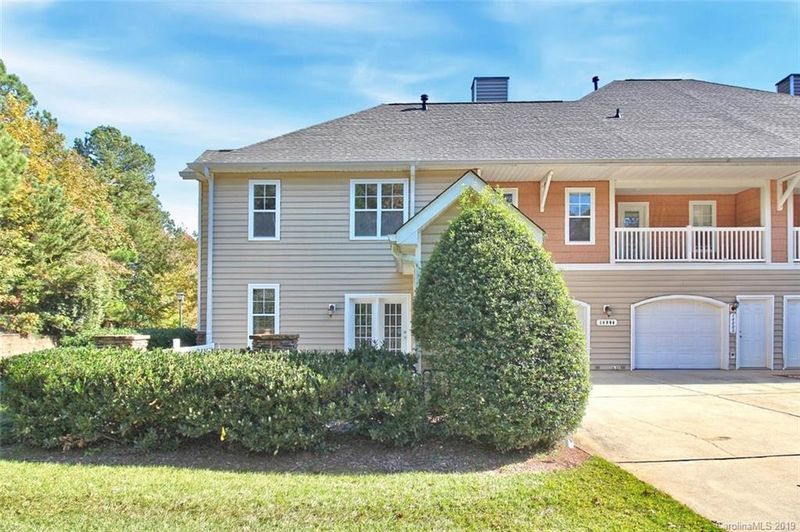 14804 Scothurst Ln, Charlotte, NC 28277