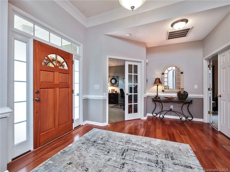 7549 Woodcrest Dr, Stanley, NC 28164