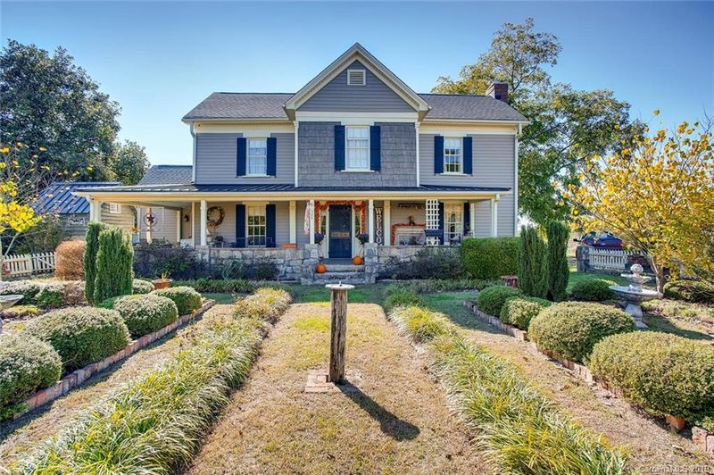 524 Ridge Rd, Clover, SC 29710