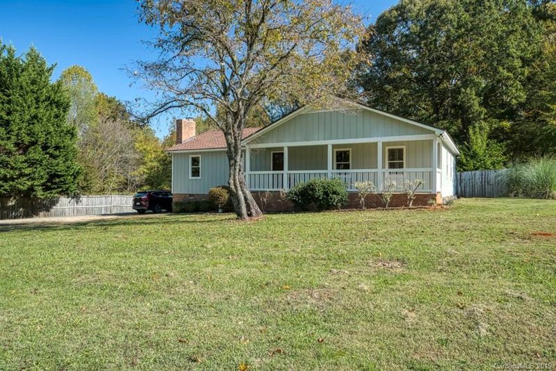 18100 Barnhardt Rd, Davidson, NC 28036