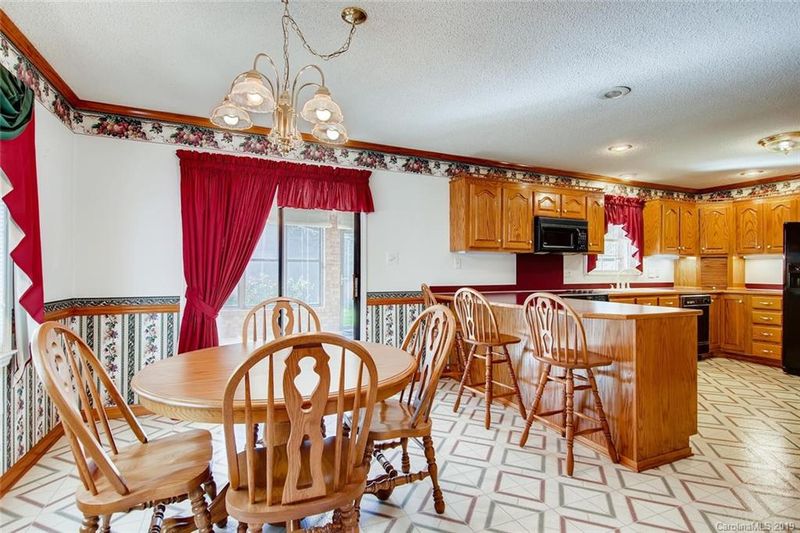 103 Devine St, Stanley, NC 28164