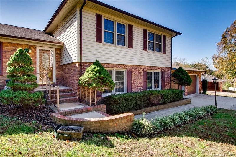103 Devine St, Stanley, NC 28164