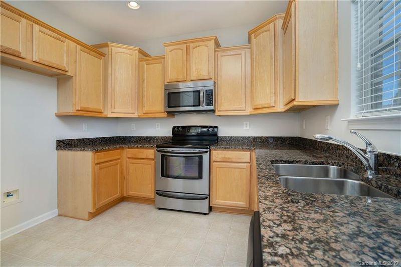 12727 Settlers Path Ln, Charlotte, NC 28278