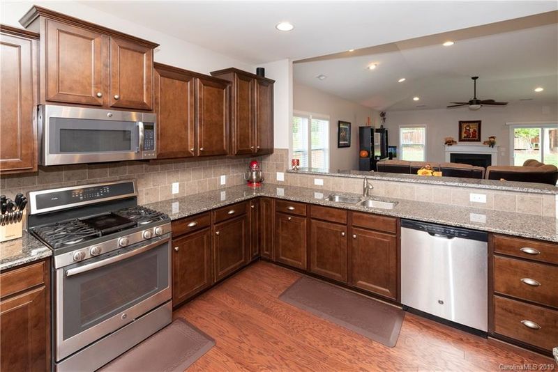 8110 Goodall Ct, Mint Hill, NC 28227