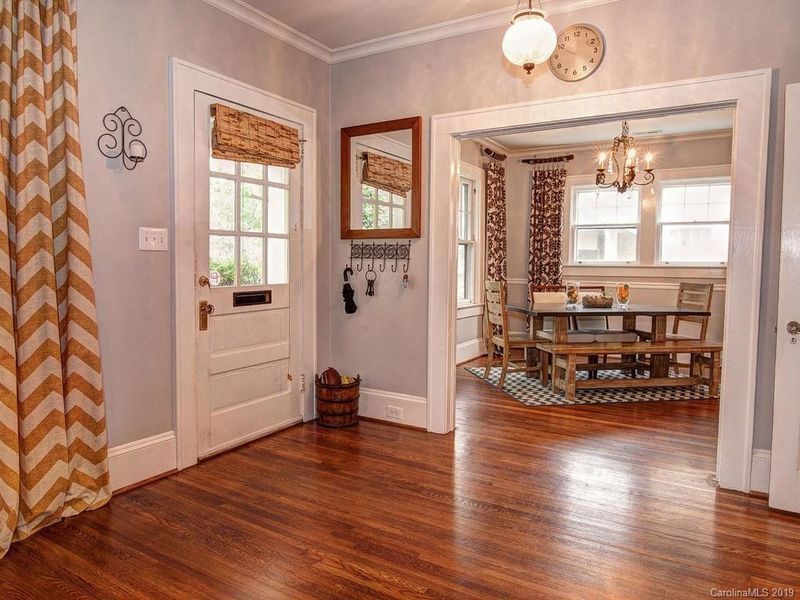 2115 Sarah Marks Ave, Charlotte, NC 28203