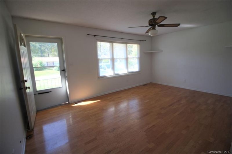 116 Lou Dr, Gastonia, NC 28052