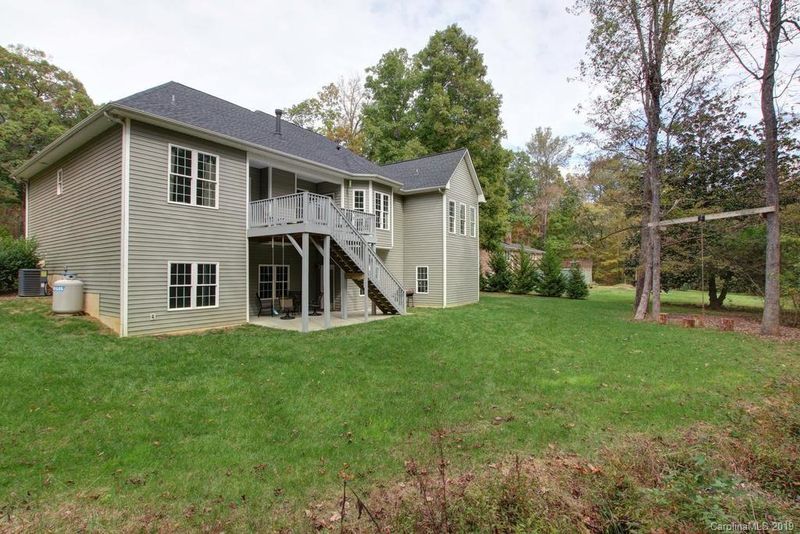 3245 Woodchuck Dr, Kannapolis, NC 28081