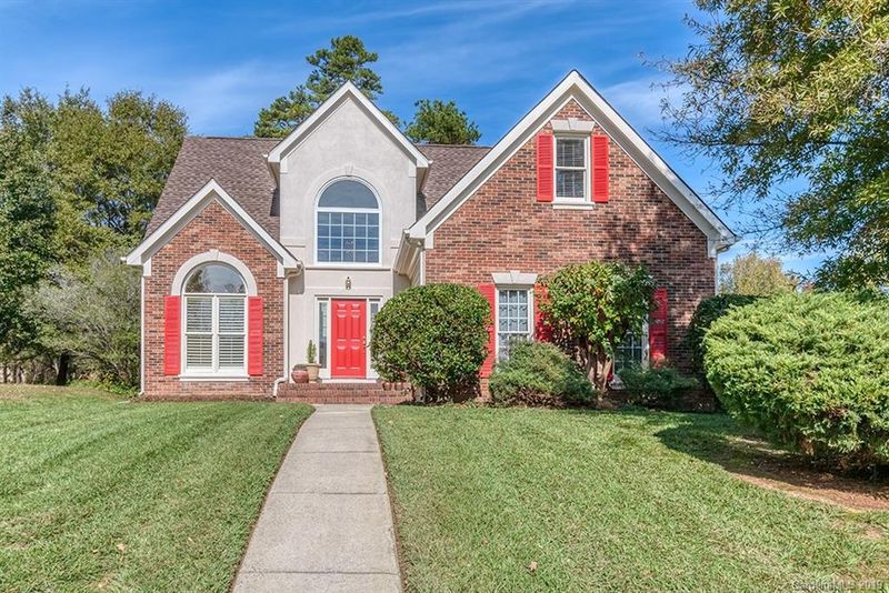 719 Trailing Rock Dr, Charlotte, NC 28214
