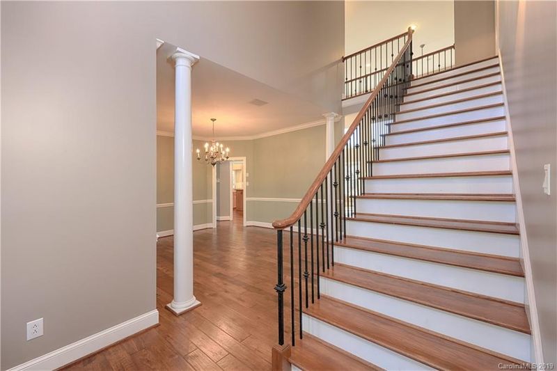 433 Baymount Dr, Statesville, NC 28625