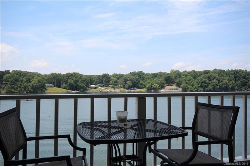 9817 Emerald Point Dr #12, Charlotte, NC 28278