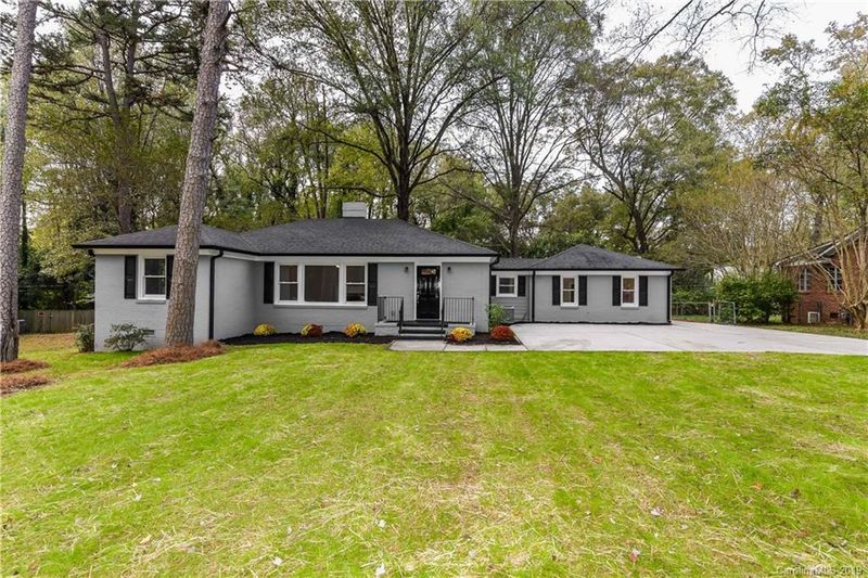 1415 Crystal Rd, Charlotte, NC 28205