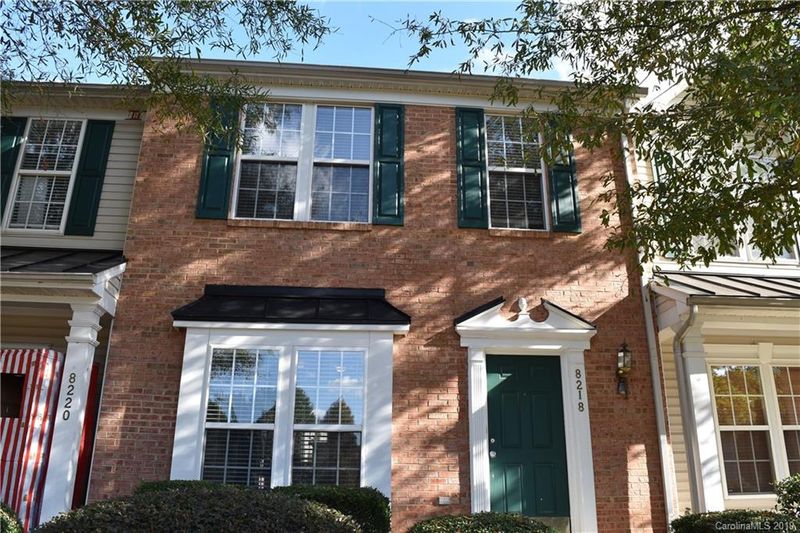 8218 Shinkansen Dr, Charlotte, NC 28213