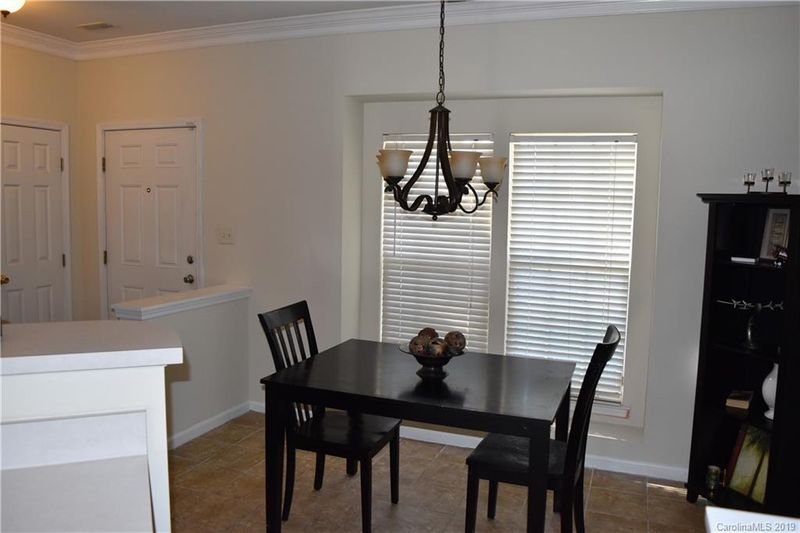 8218 Shinkansen Dr, Charlotte, NC 28213