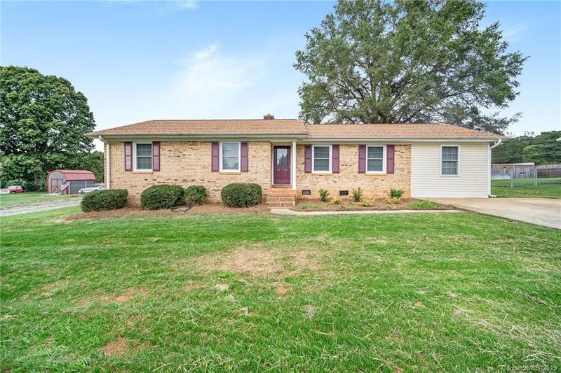 223 Brackenberry Cir, Mount Pleasant, NC 28124