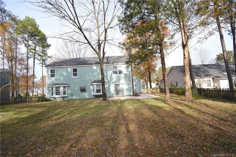 2221 Clonmel Pl, Charlotte, NC 28262