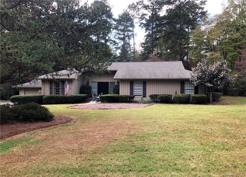 3 Old Fox Trl, Clover, SC 29710