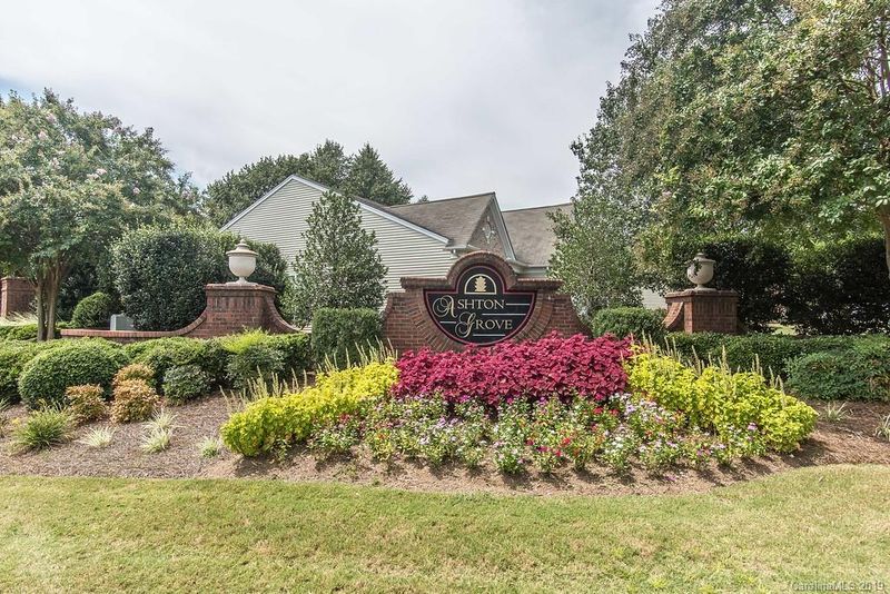 9111 Gander Dr #81, Charlotte, NC 28277