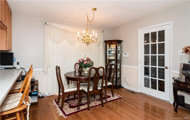 734 Logan St, Mooresville, NC 28115
