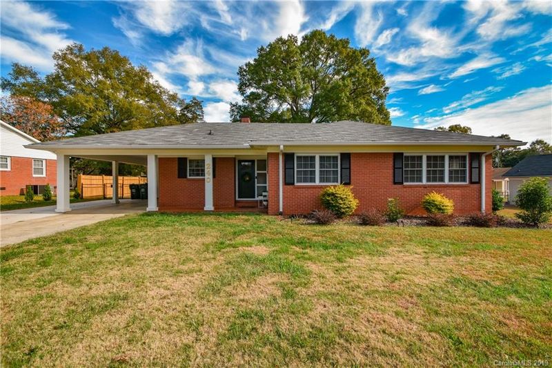 240 Palaside Dr, Concord, NC 28025