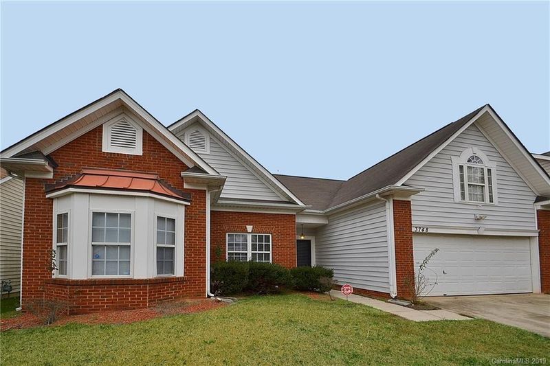 3748 Sipes Ln, Charlotte, NC 28269