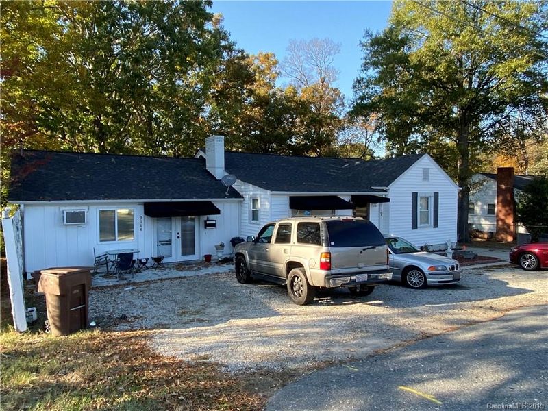 2016 Concord Lake Rd, Kannapolis, NC 28083