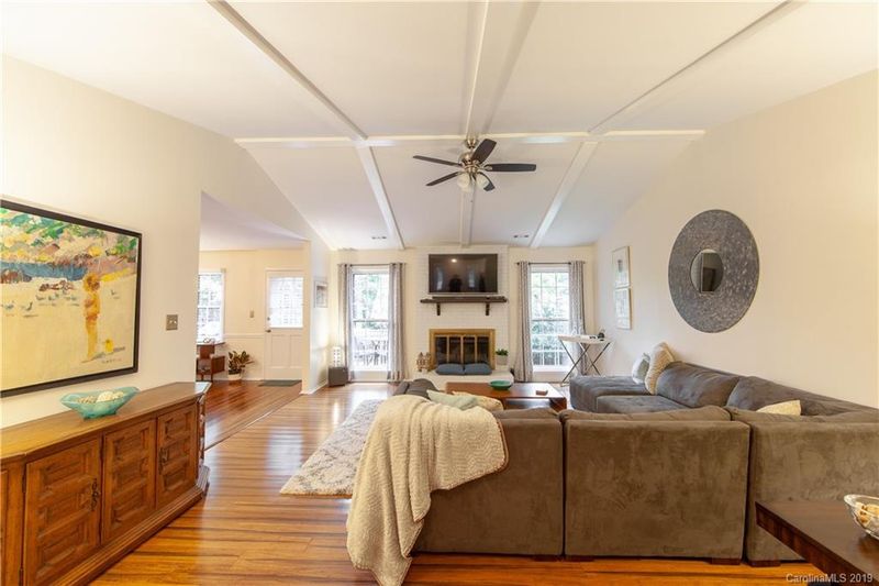 9532 Hinson Dr, Matthews, NC 28105
