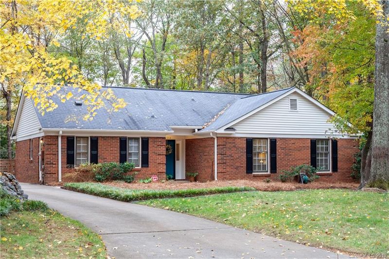 9532 Hinson Dr, Matthews, NC 28105