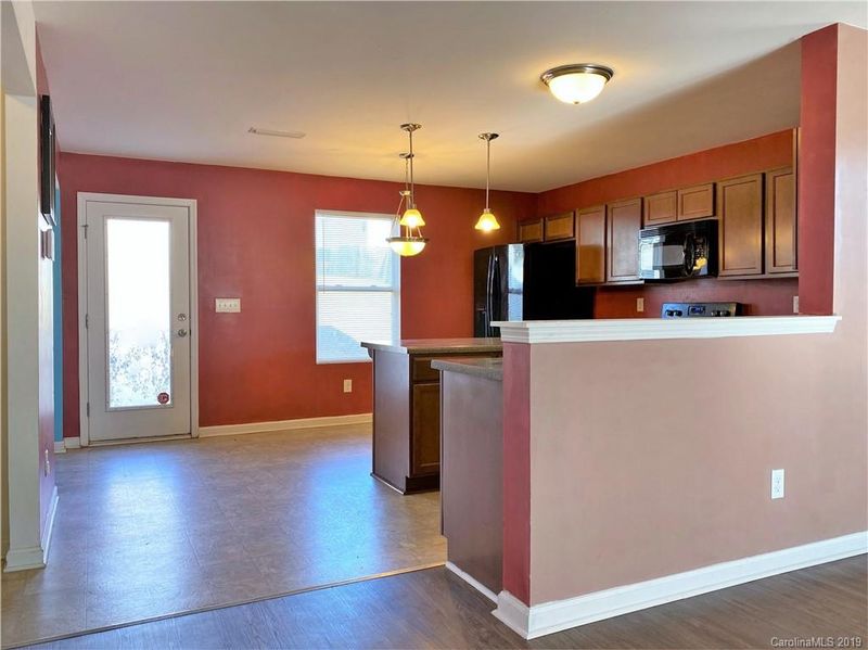 441 Dutch White Dr, Clover, SC 29710