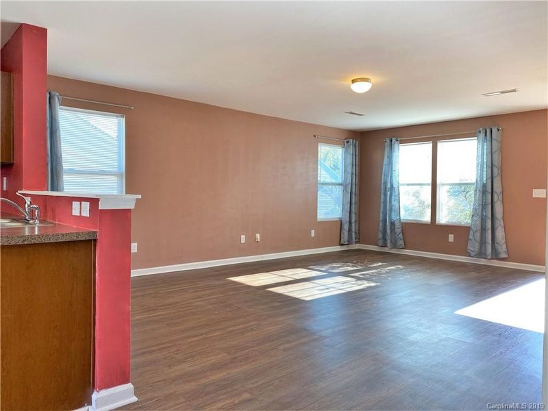441 Dutch White Dr, Clover, SC 29710