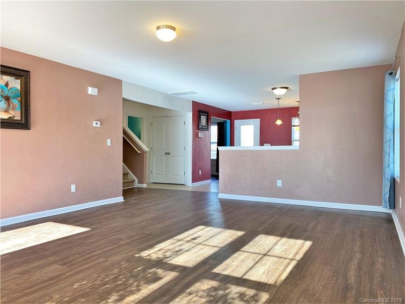 441 Dutch White Dr, Clover, SC 29710
