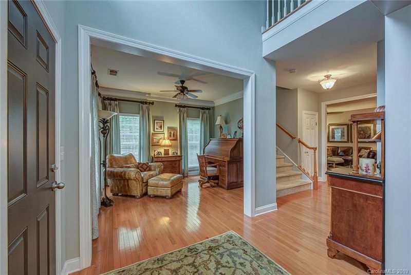 2549 Cherry Bark Oak Ct, Gastonia, NC 28056