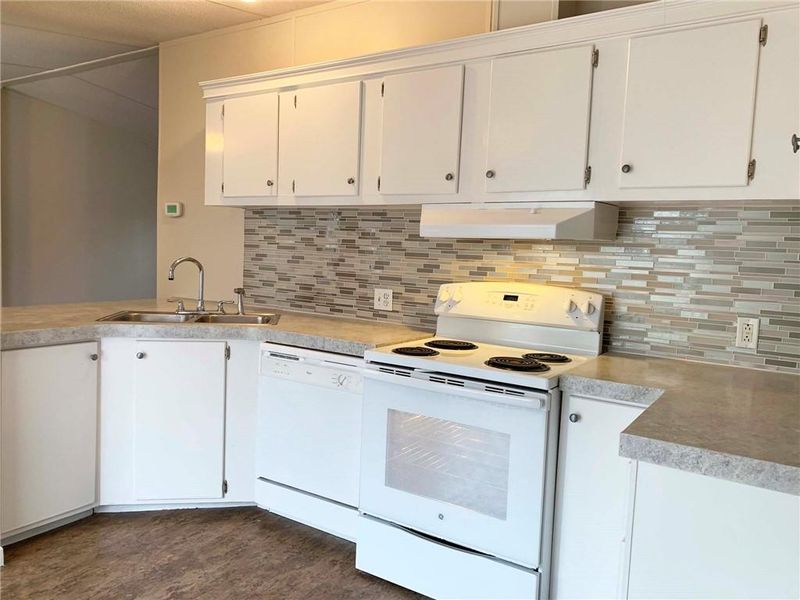 2293 Springdale Dr, Newton, NC 28658