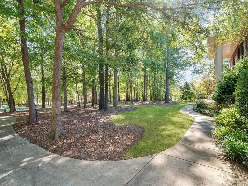 109 Valley Ranch Ln, Matthews, NC 28104