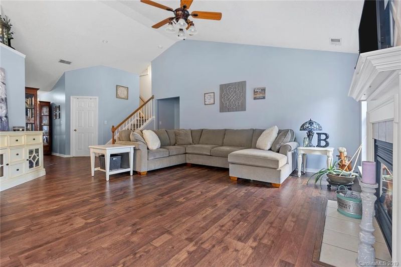 101 Dawn View Ln, Waxhaw, NC 28173