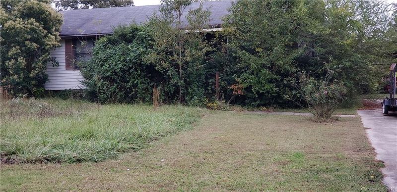 1475 Crowell St, Mount Pleasant, NC 28124