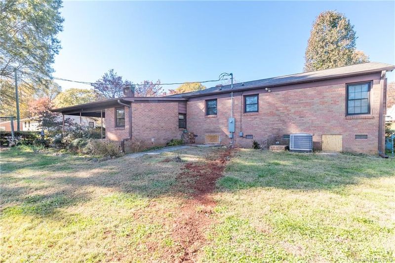 102 3rd St, Mount Holly, NC 28120
