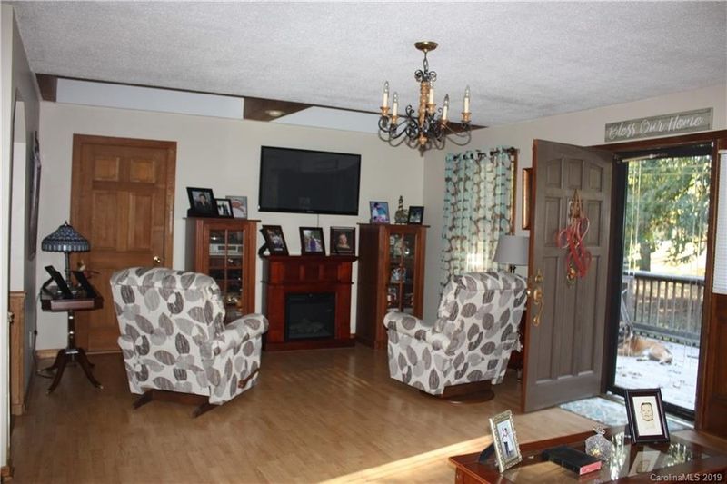 1568 SE Beaver Dam Rd, Richburg, SC 29729
