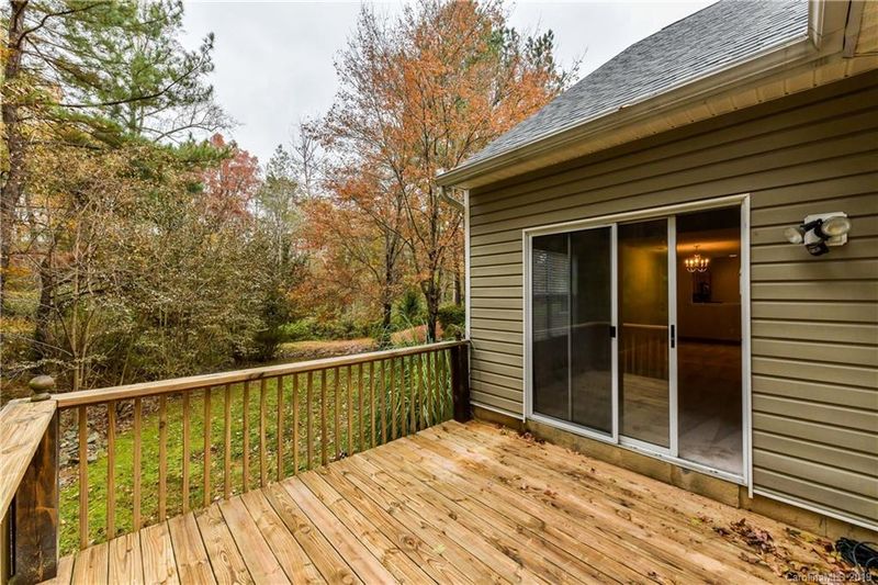 5914 Prescott Ct, Charlotte, NC 28269