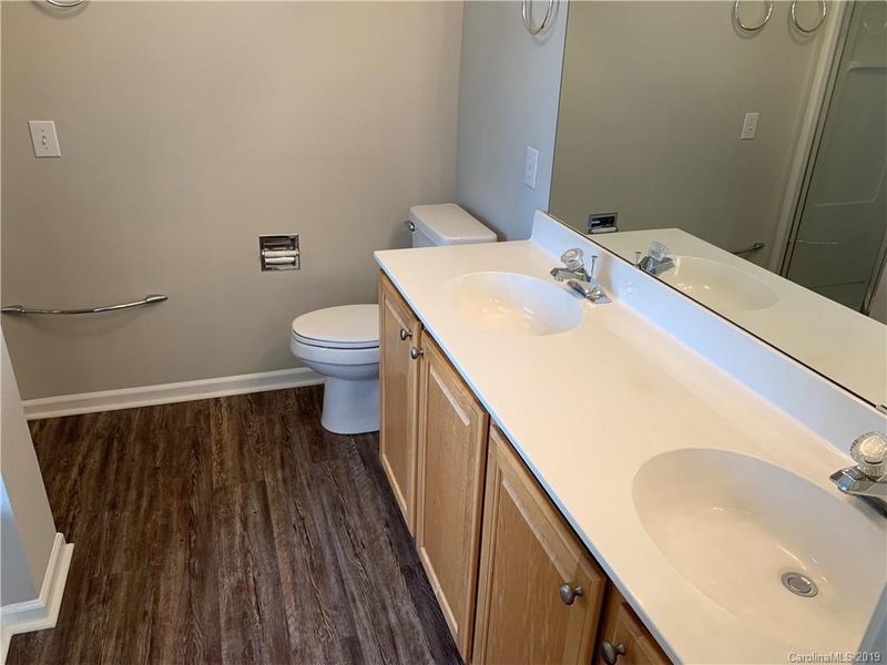 8504 Laurel Run Dr, Charlotte, NC 28269