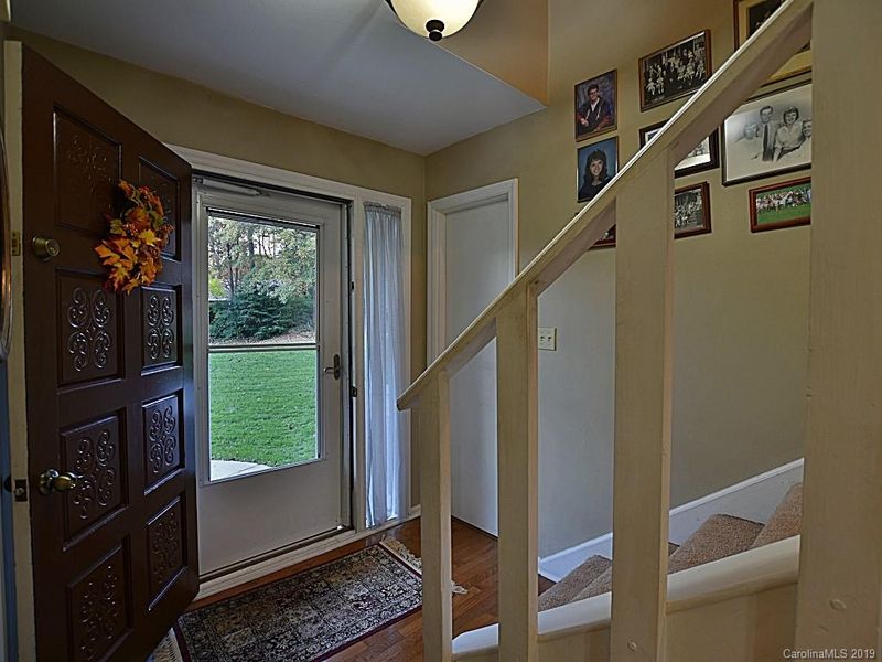 1039 Palmyra Dr, Tega Cay, SC 29708