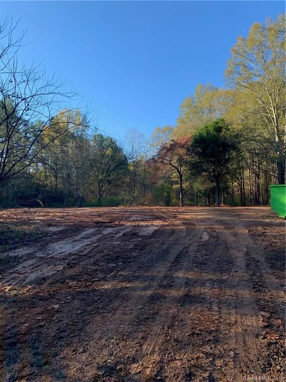 4350 Barrier Store Rd, Mount Pleasant, NC 28124