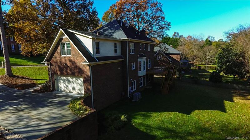 5760 Windward Ct, Concord, NC 28027