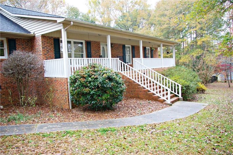 1070 Omni Ct, Lancaster, SC 29720