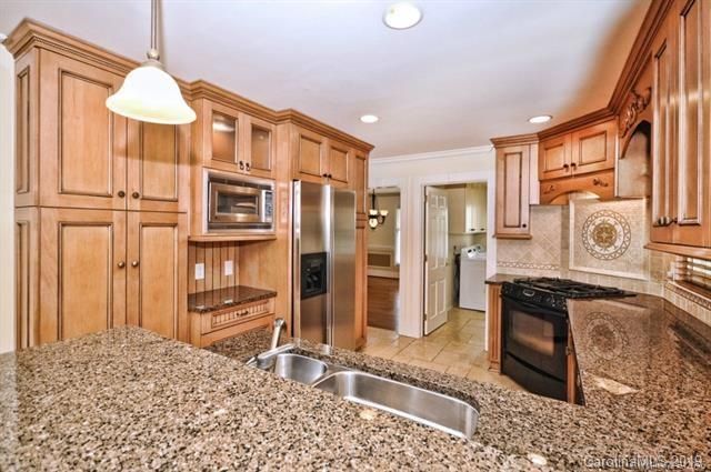 201 Ridgewood Dr, Monroe, NC 28112