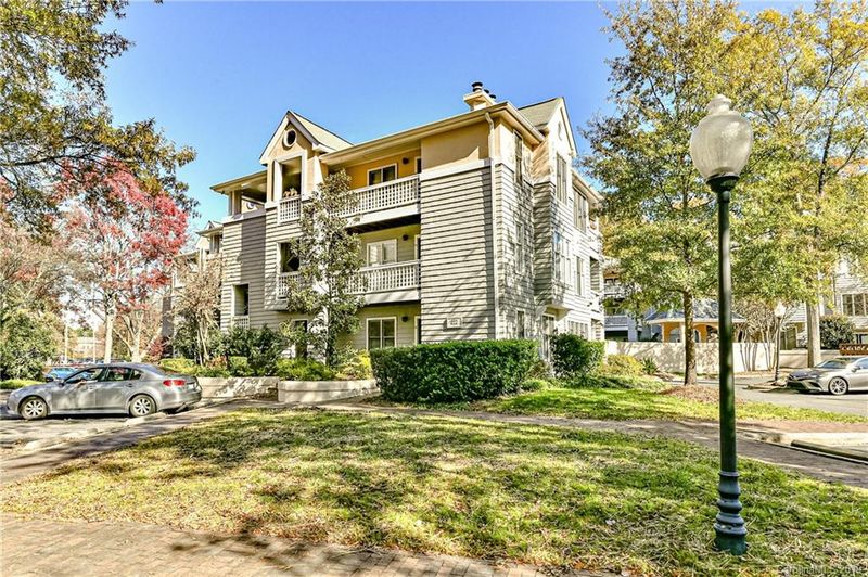 222 Queens Rd #52, Charlotte, NC 28204